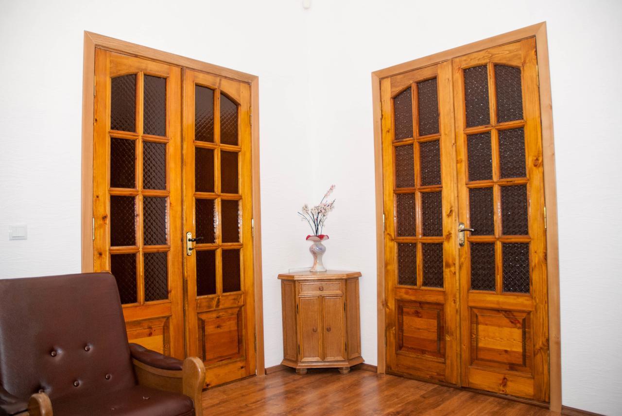 Bazar Apartment Chişinǎu Buitenkant foto