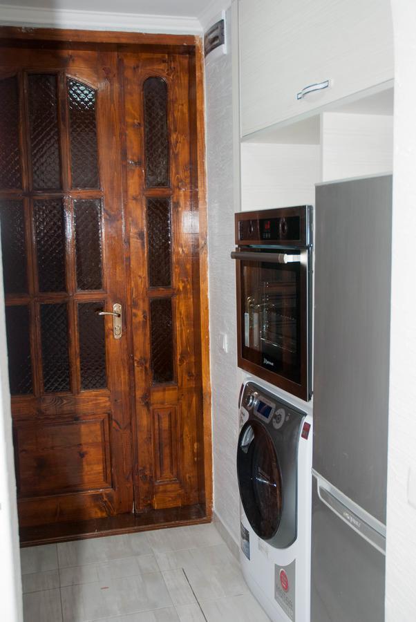 Bazar Apartment Chişinǎu Buitenkant foto